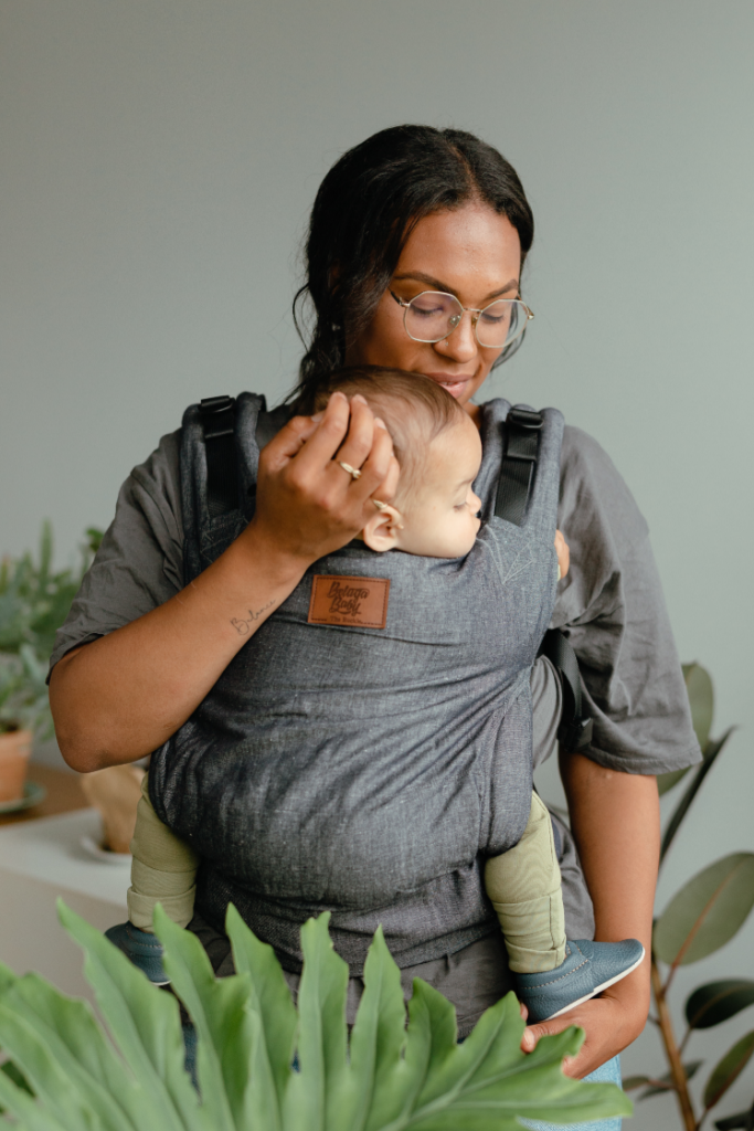 The Beluga Buckle - Grey