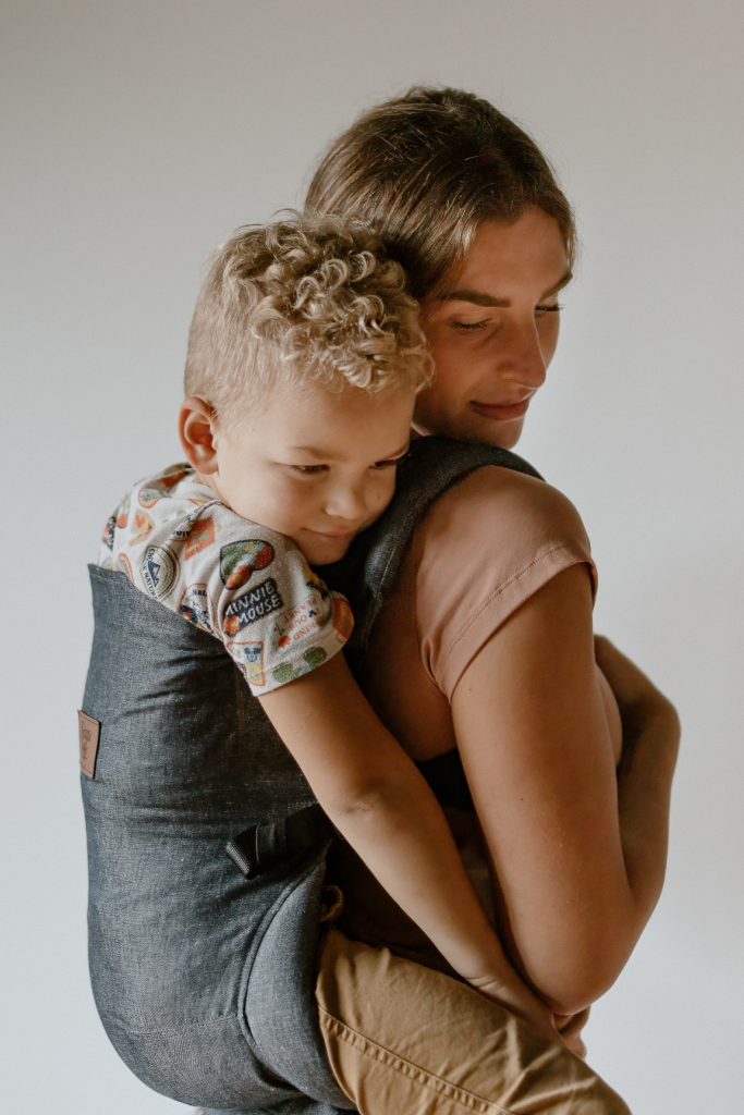 The Beluga Buckle - Grey