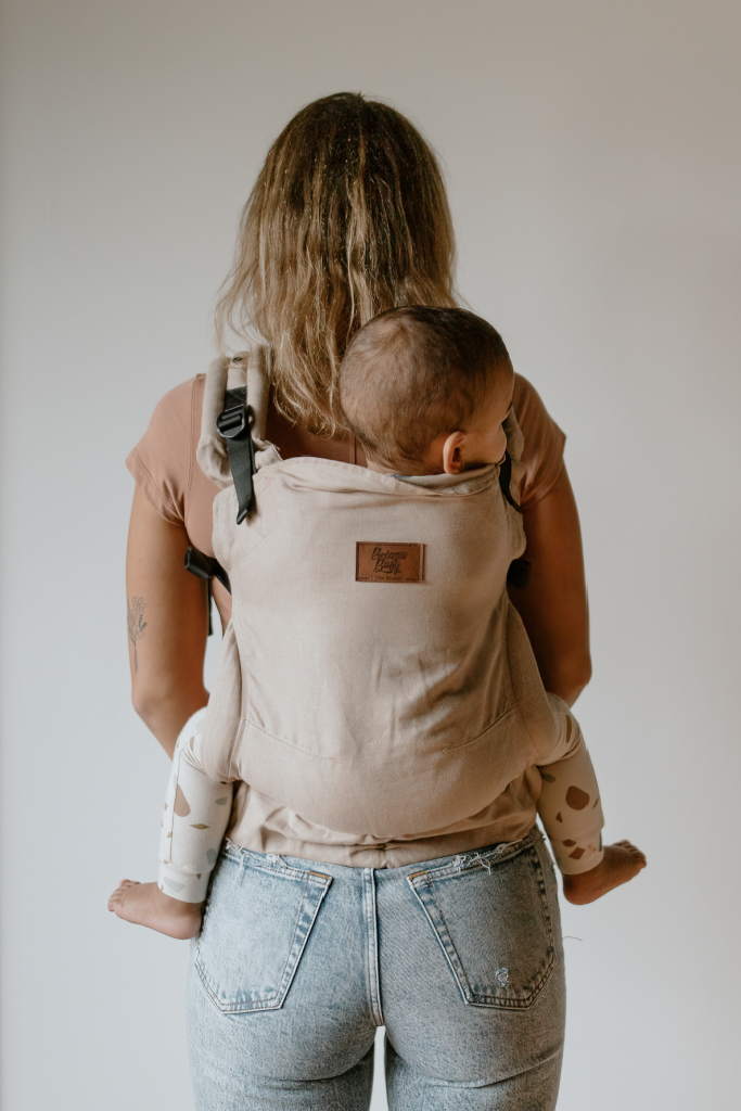 The Beluga Buckle - Sand